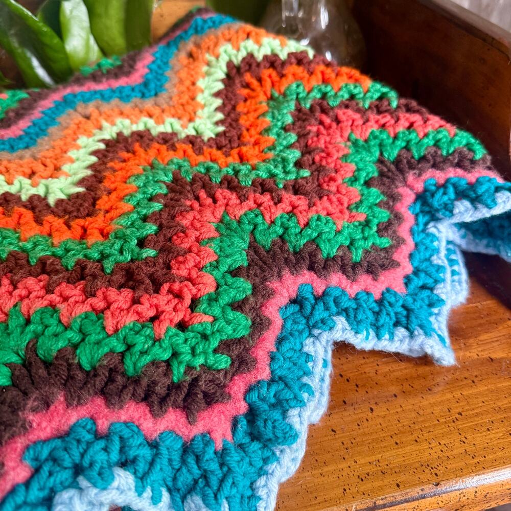 Vintage Handmade Crochet Afghan Throw Blanket Zig Zag Ripple Boho Retro 48x44 - Picture 5 of 8